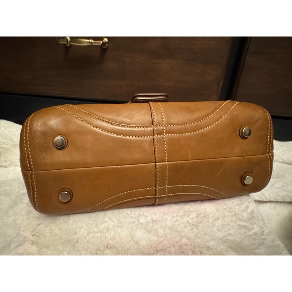 Vintage Coach Soho Hamptons Buckle saddle flap brown shoulder bag - Picture 5 of 10